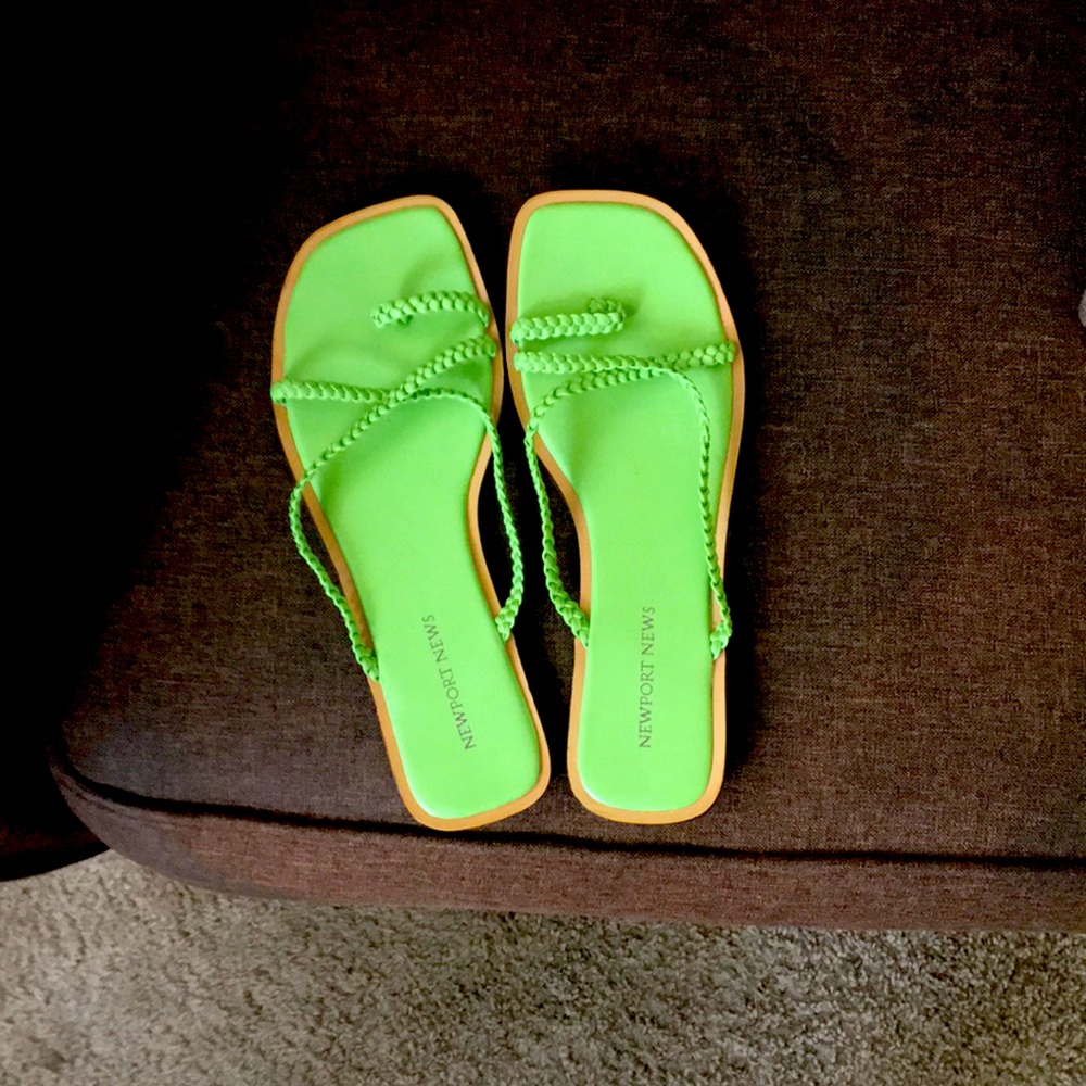 Lime Sandals size 8.5 *NEW*